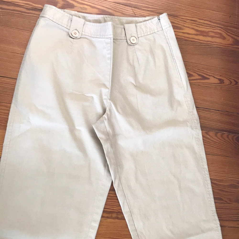 Tan Talbot’s Capri length pants
